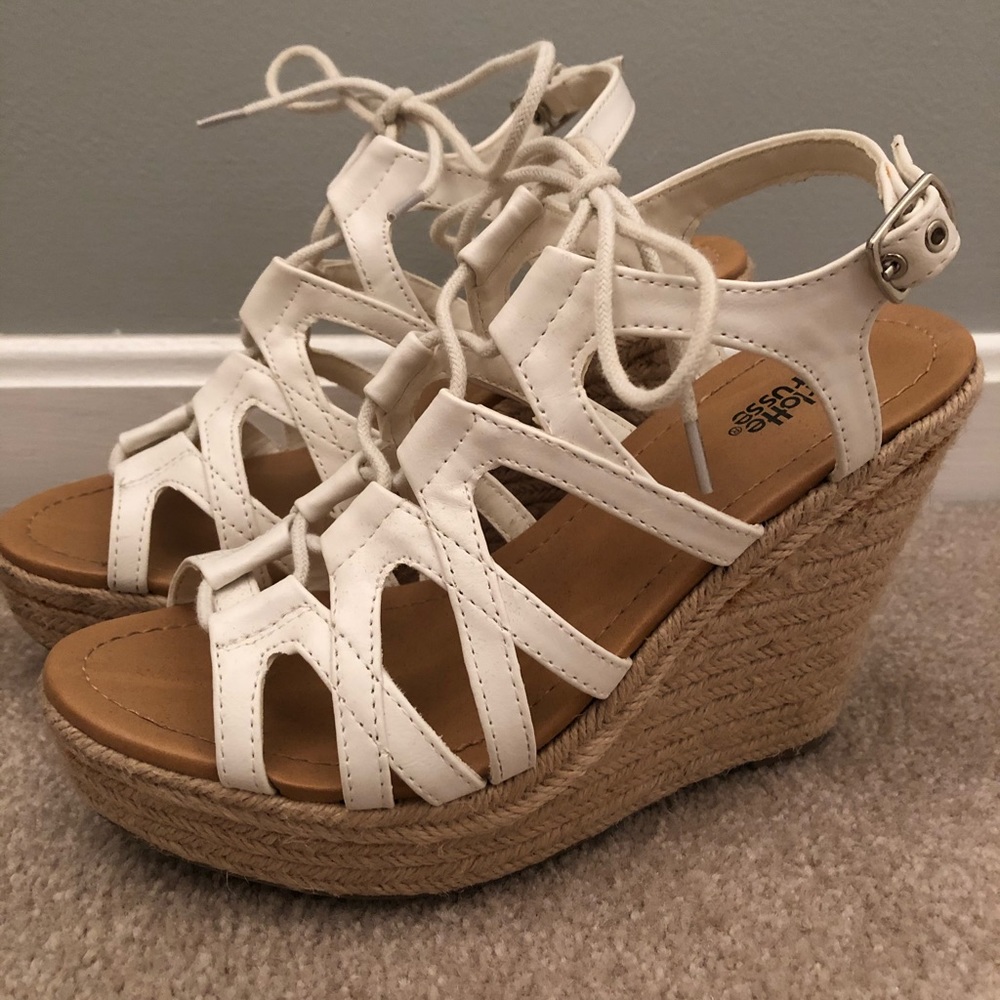 White wedges